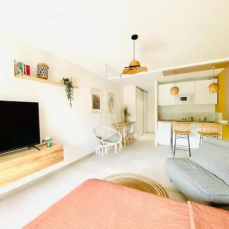 Apartment Boho Clim Parking Terrasse Nîmes
